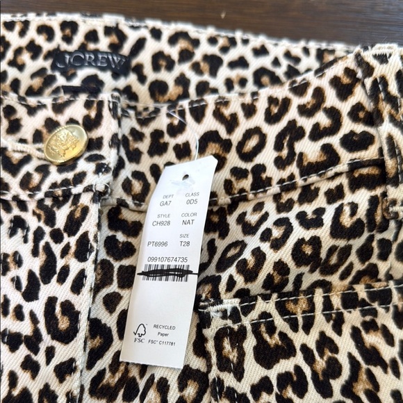 J. Crew Tall high-rise kickout jean with sailor pockets in leopard print Size 28 - Picture 11 of 13